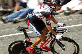 华体会网站-世界杯激情夜：精彩瞬间不停歇！，世界杯超燃视频