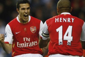 华体会娱乐平台-德甲激情碰撞：攻守转换精彩纷呈！，德甲官方解说