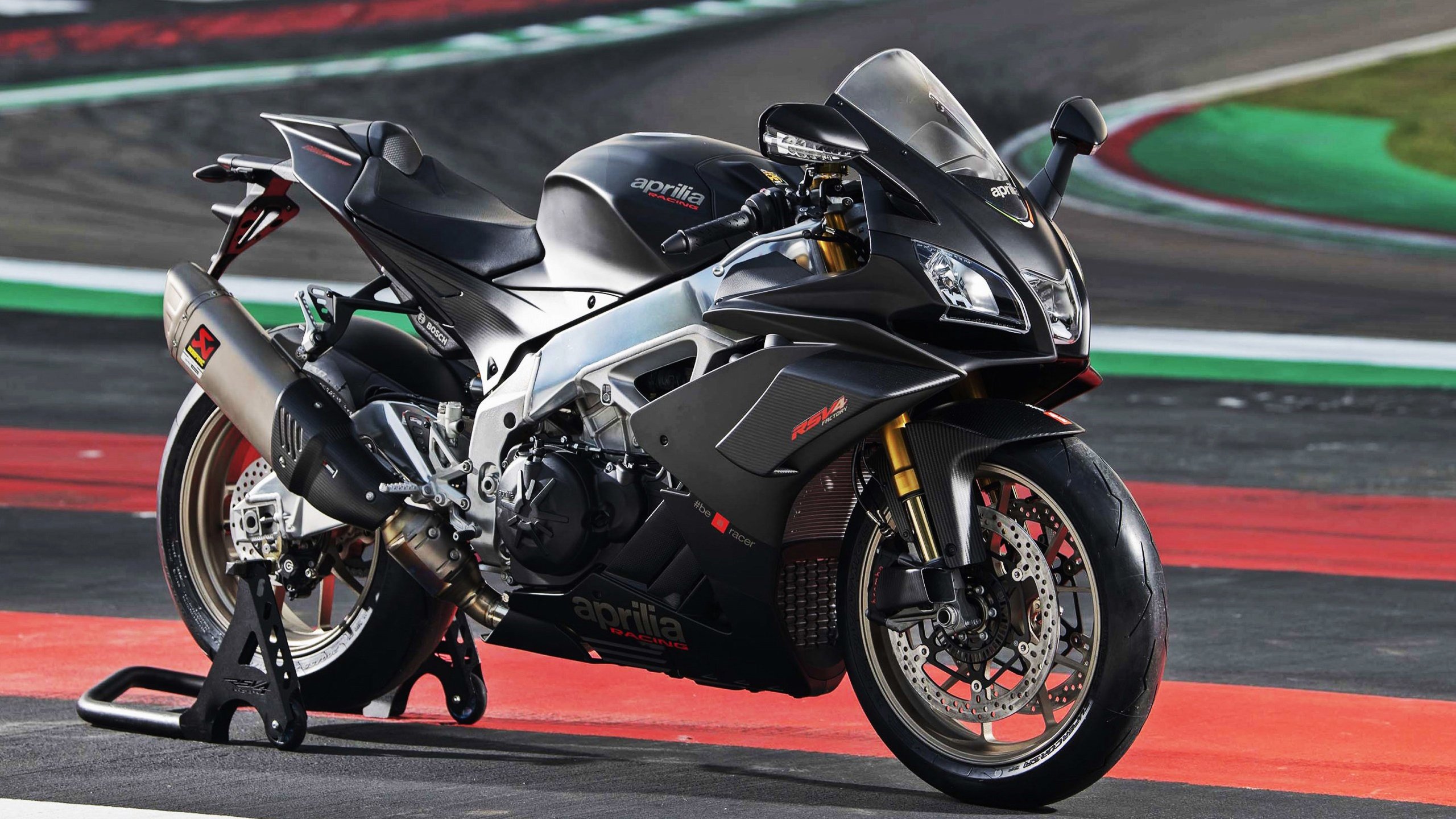 加拿大队赛制深度解析:团体赛中的战术变化与心理战应用,加拿大国家队