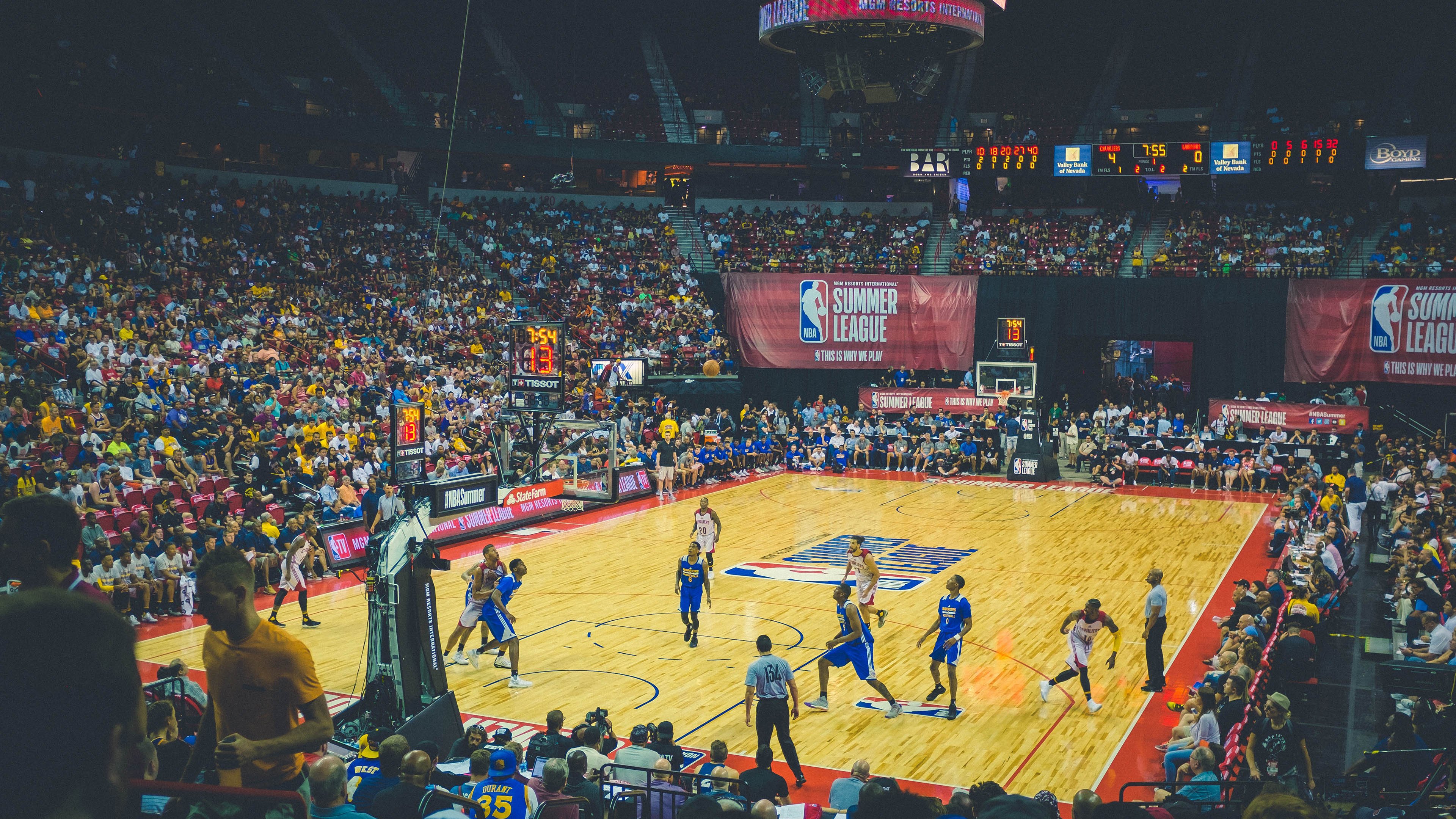 比赛节奏混乱是否应由控卫主导纠正，在比赛中如果选手的基本节奏错误则该选手判为