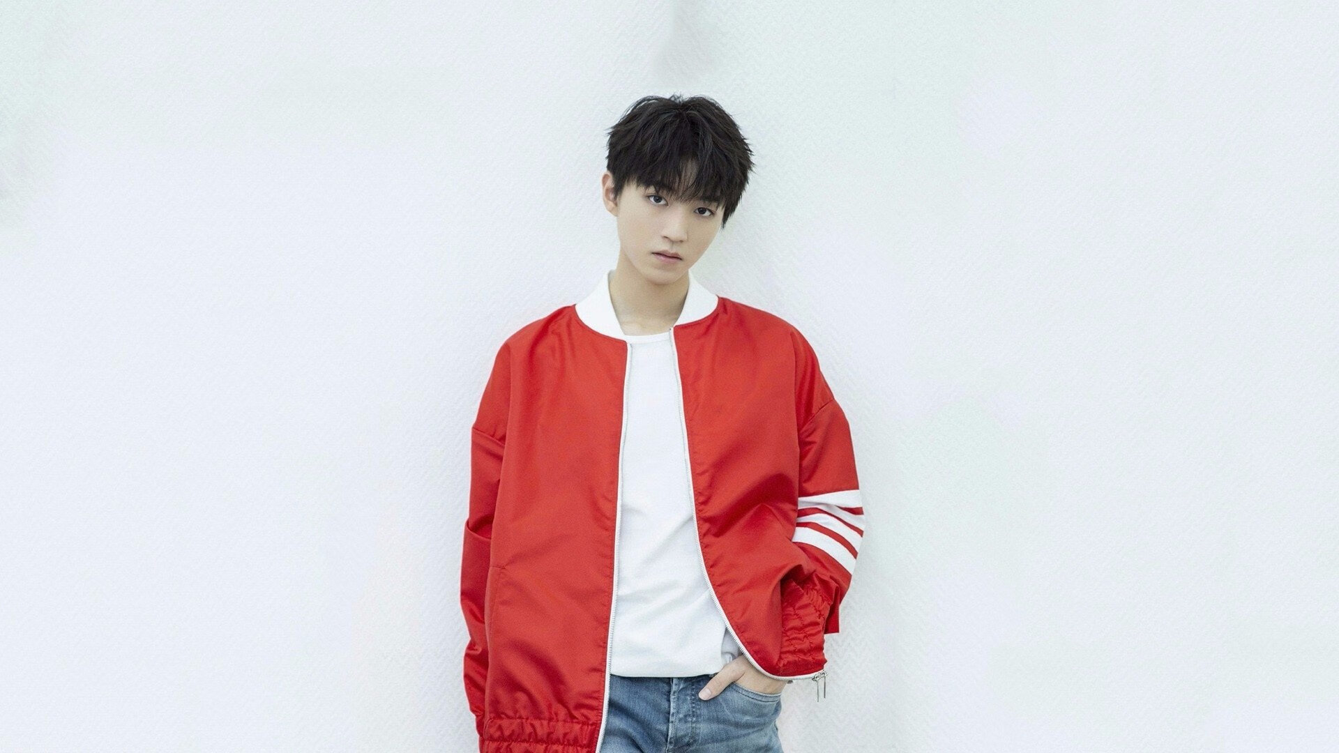 “马科斯·莫奇的传球与防守结合，推动阿根廷美洲狮队实现攻守兼备”