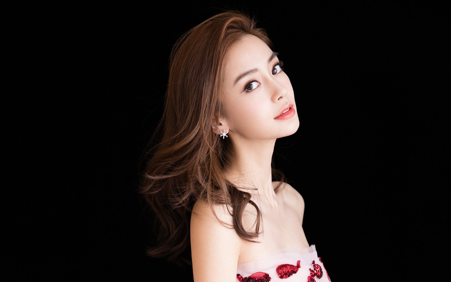 东契奇空砍39分 斯洛文尼亚出局,东契奇斯洛文尼亚集锦